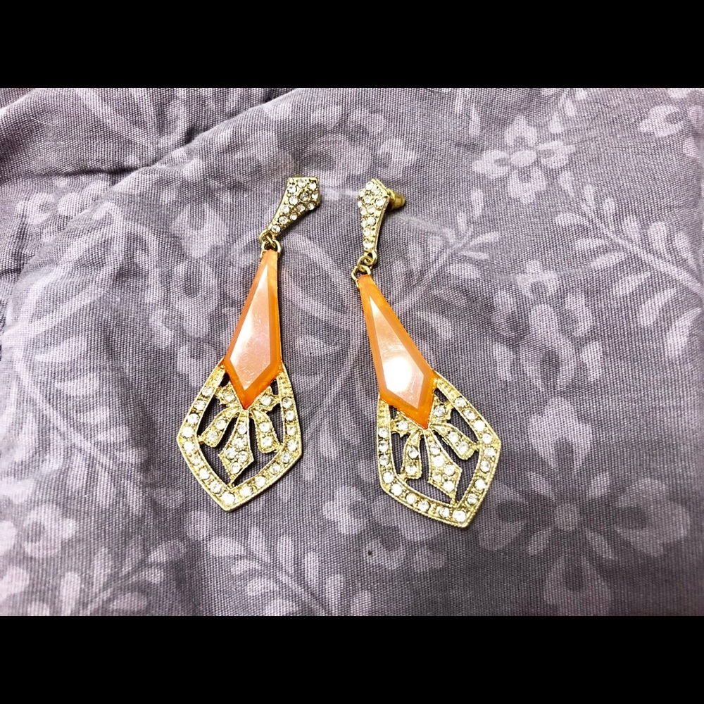 CORAL EARRINGS WITH JEWELS